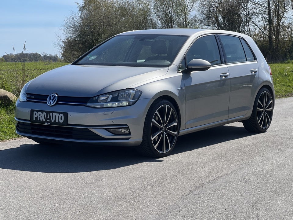 VW Golf VII 1,5 TSi 130 Comfortline DSG 5d