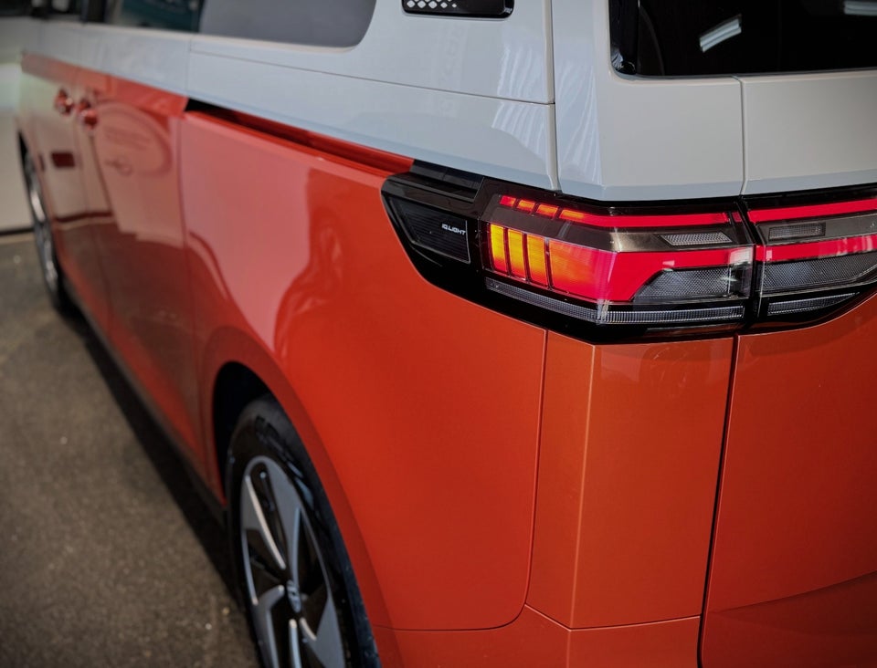 VW ID.Buzz 77 Pro SWB 5d