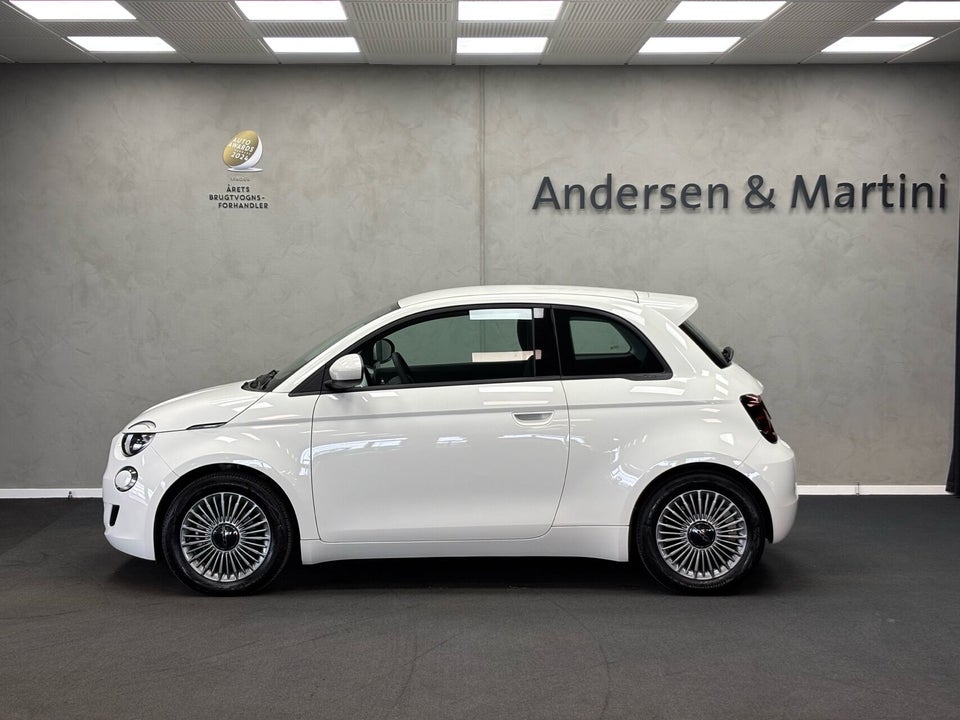 Fiat 500e 42 Icon 3d