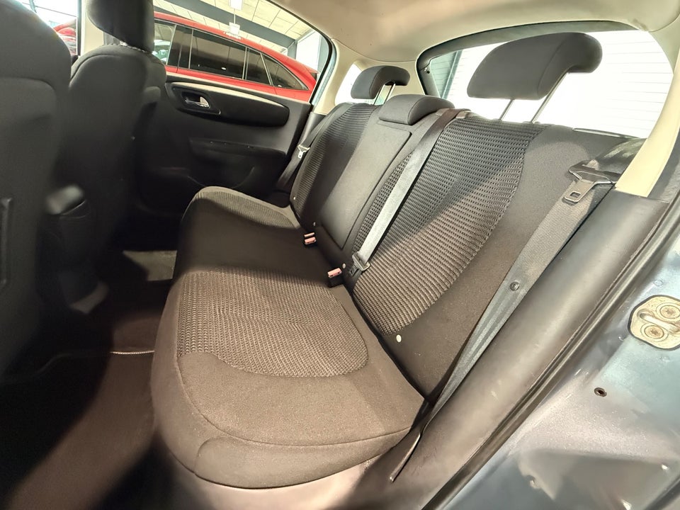 Citroën C4 2,0 16V Prestige 5d
