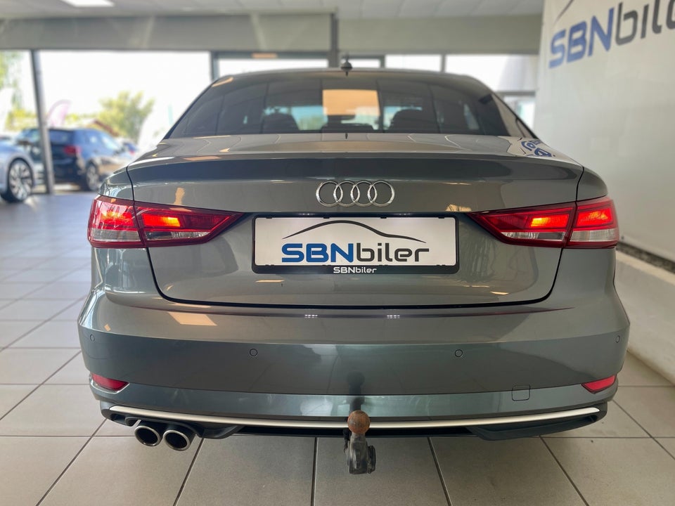 Audi A3 2,0 TDi 150 Sport S-tr. 4d