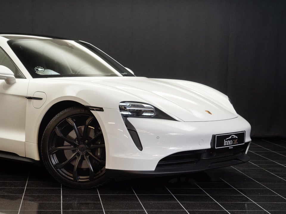 Porsche Taycan Performance+ 4d