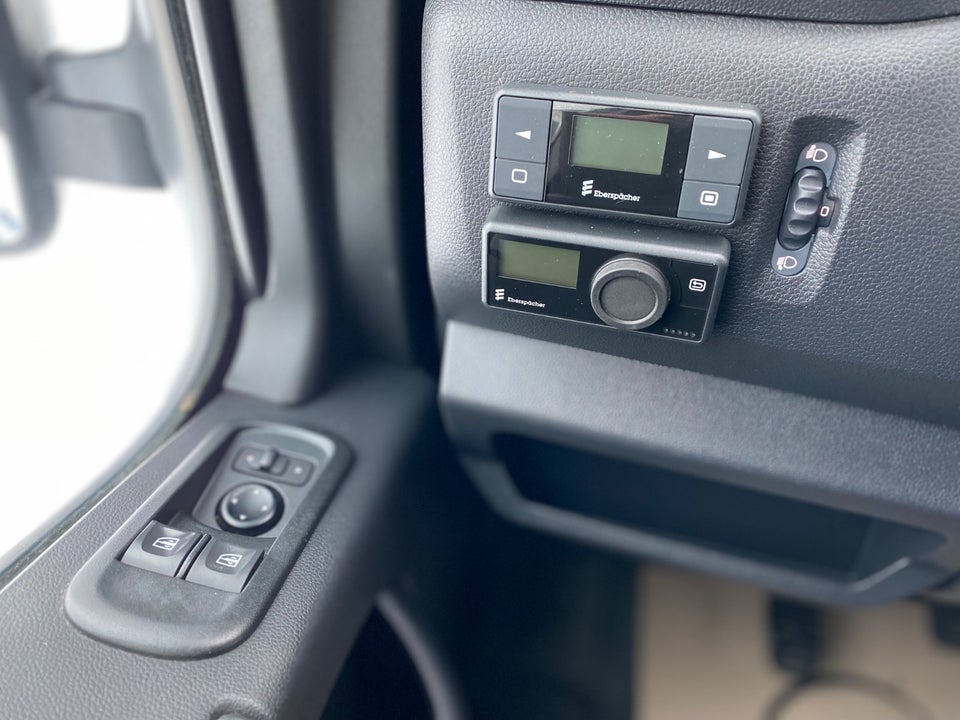 Renault Master IV T33 2,3 dCi 150 L2H2 Kassevogn