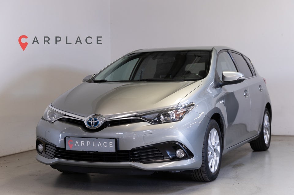 Toyota Auris 1,8 Hybrid H2+ CVT 5d