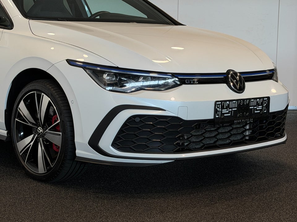 VW Golf VIII 1,4 GTE DSG 5d