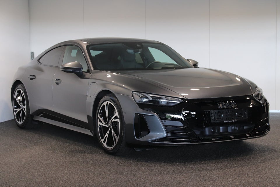 Audi e-tron GT quattro 4d