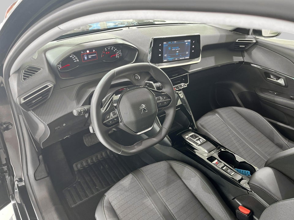 Peugeot 208 1,2 PureTech 100 Allure EAT8 5d