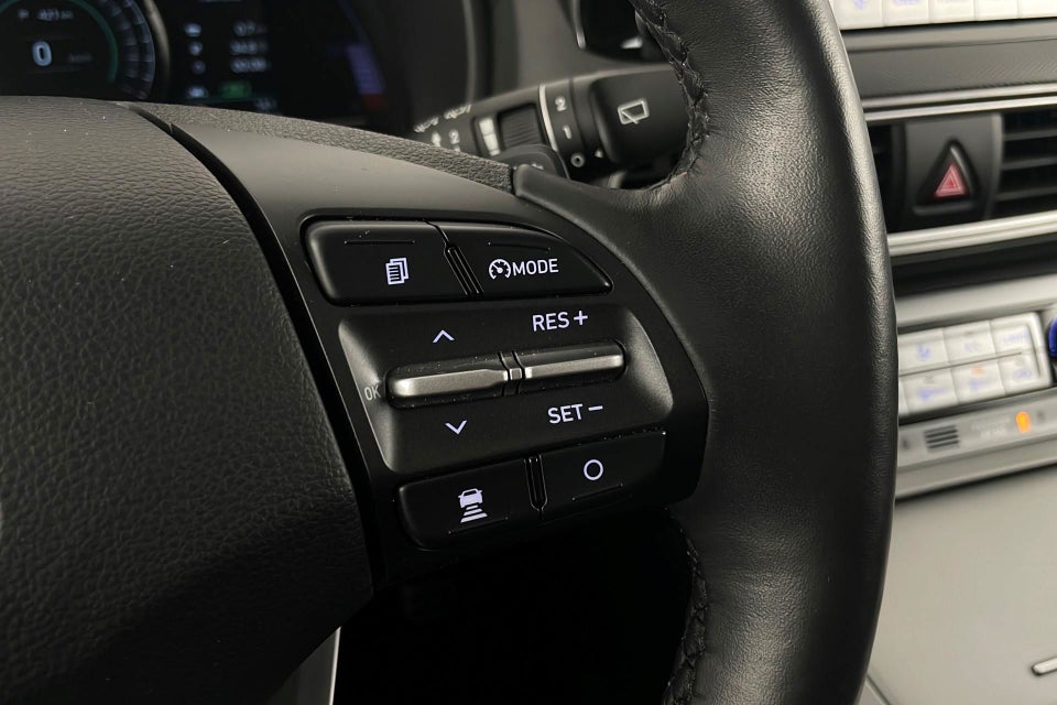 Hyundai Kona 64 EV Premium 5d
