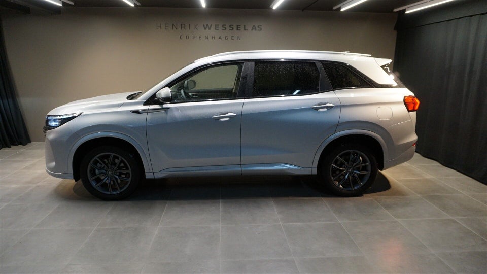 Navor E5 1,5 PHEV Rock 5d