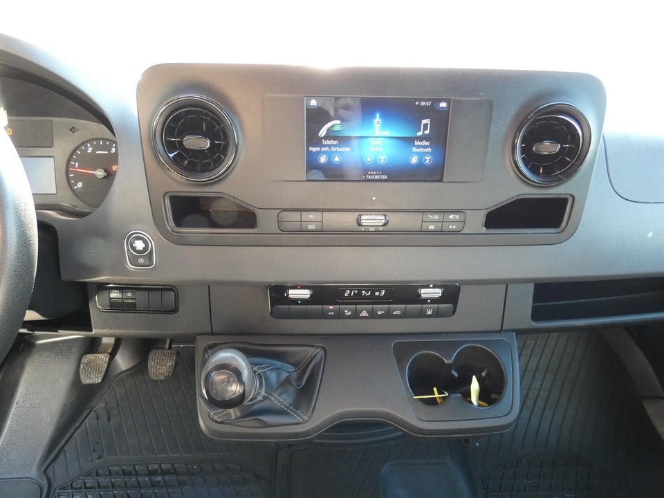 Mercedes Sprinter 516 2,2 CDi A3 Chassis RWD 2d