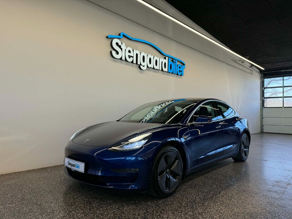 Tesla Model 3 Standard Range+ RWD 4d