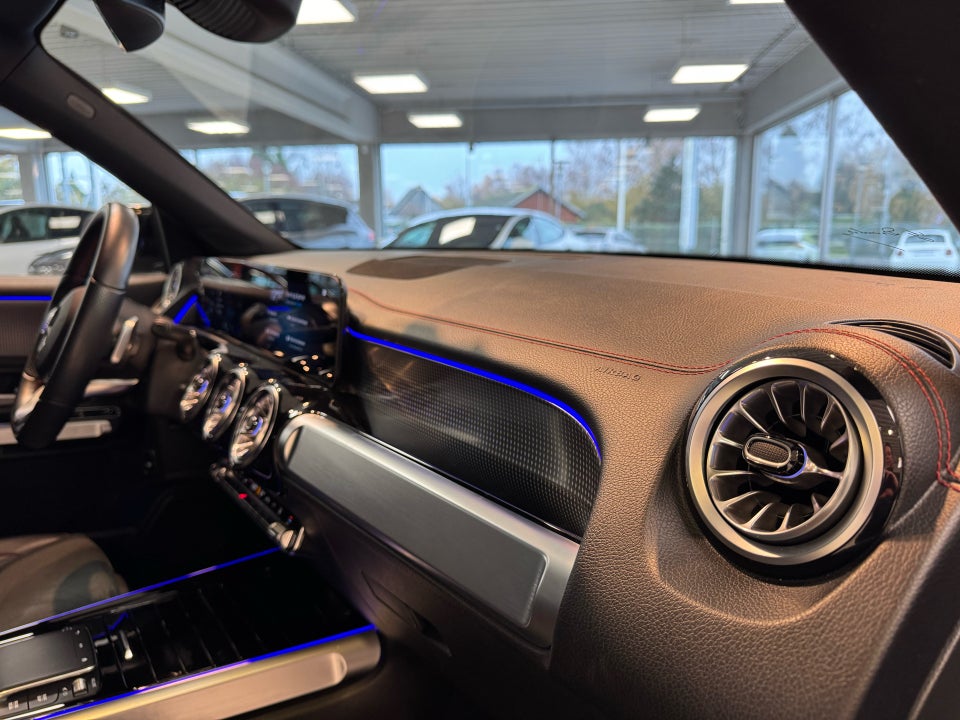 Mercedes EQB300 AMG Line 4Matic 5d