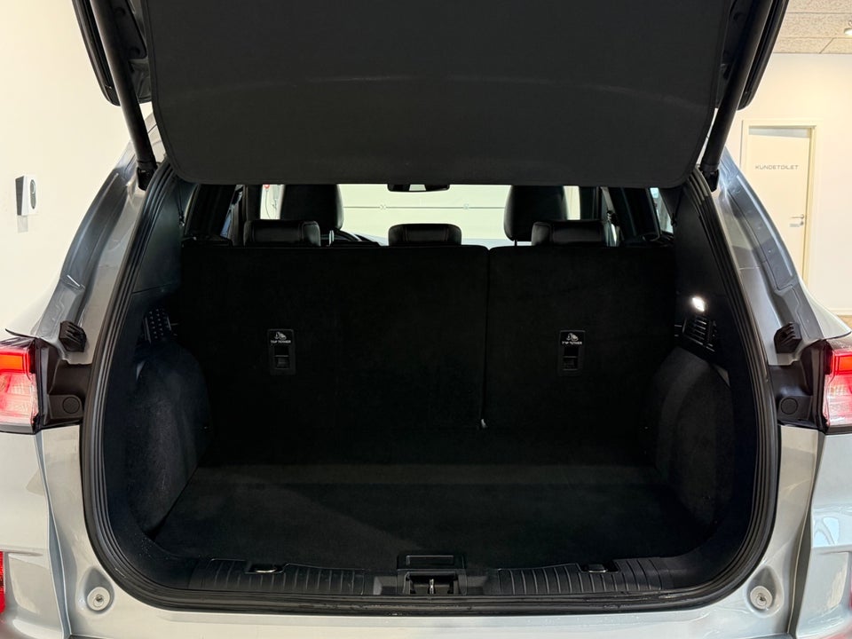 Ford Kuga 2,5 PHEV ST-Line X CVT 5d