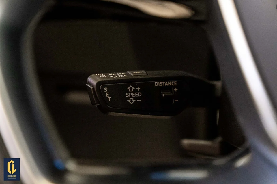 Audi e-tron 55 quattro 5d