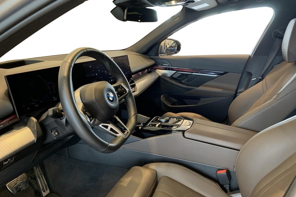 BMW i5 eDrive40 Touring Fully Charged 5d