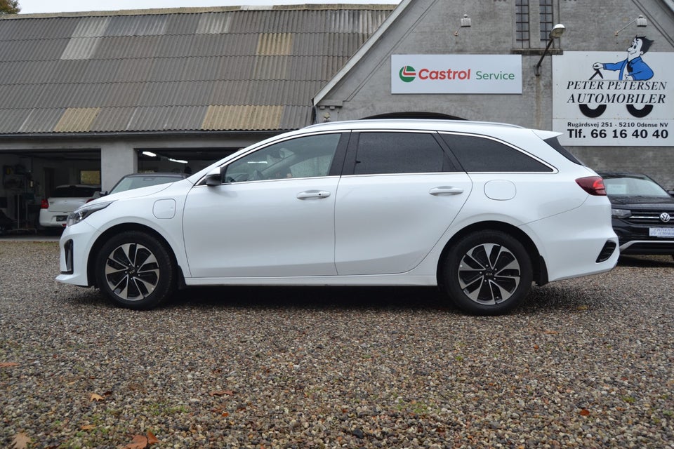 Kia Ceed 1,6 PHEV Upgrade Intro SW DCT 5d
