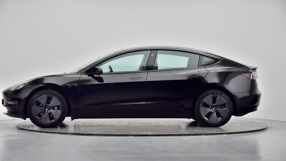 Tesla Model 3 Long Range RWD 4d