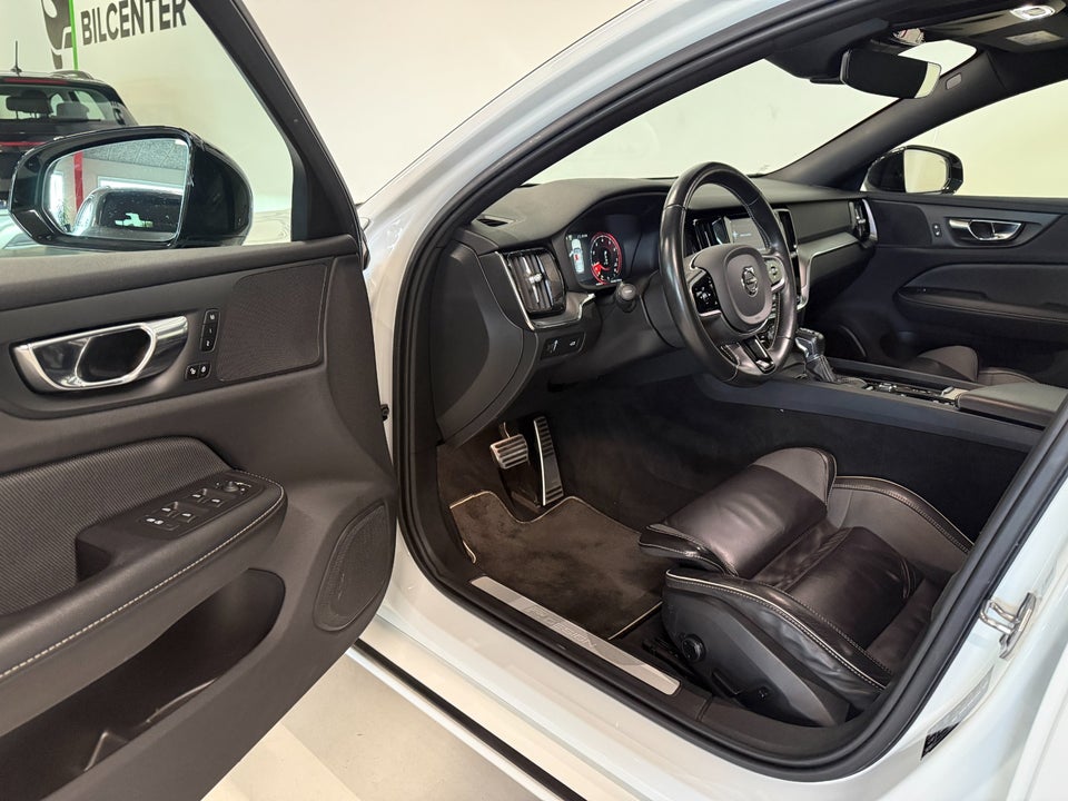 Volvo V60 2,0 T4 190 R-Design aut. 5d
