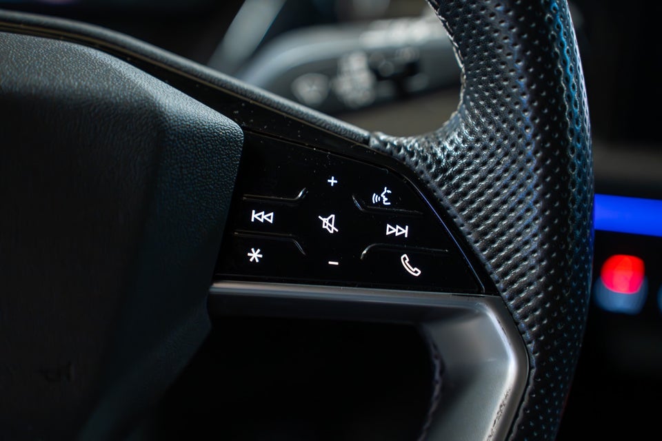 Audi Q4 e-tron 40 S-line 5d