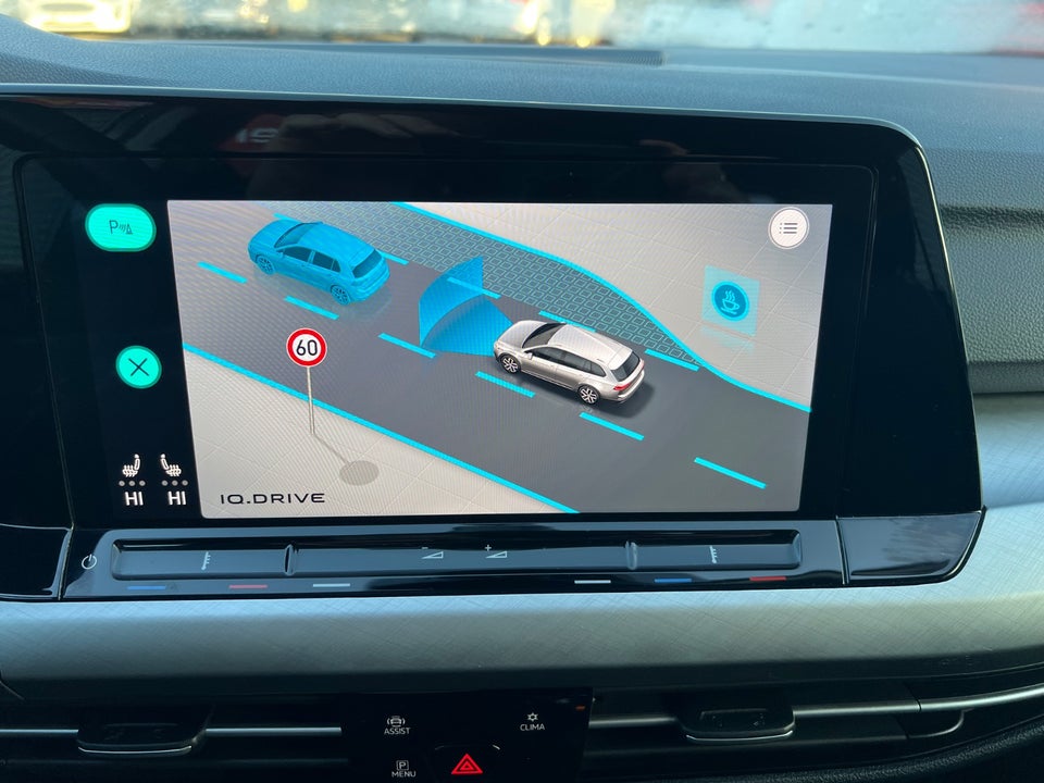 VW Golf VIII 1,5 TSi 130 Life Variant 5d