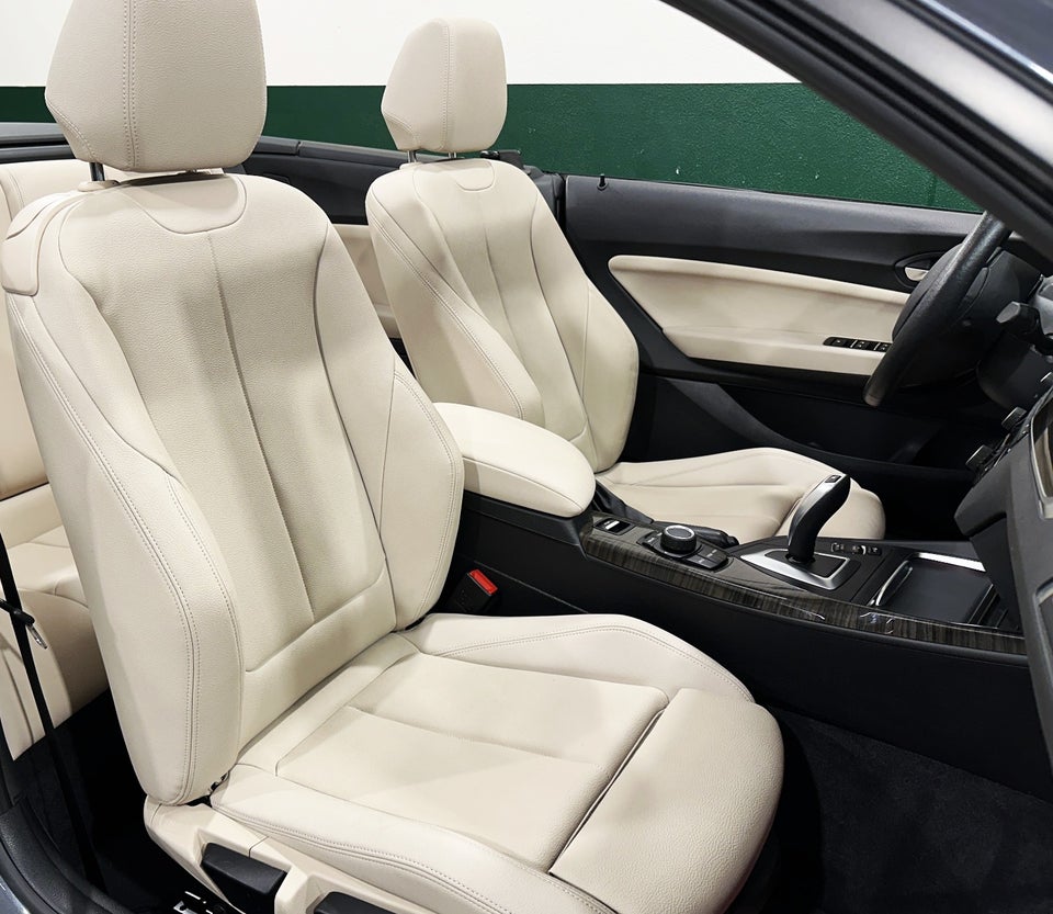 BMW 220i 2,0 Cabriolet aut. 2d