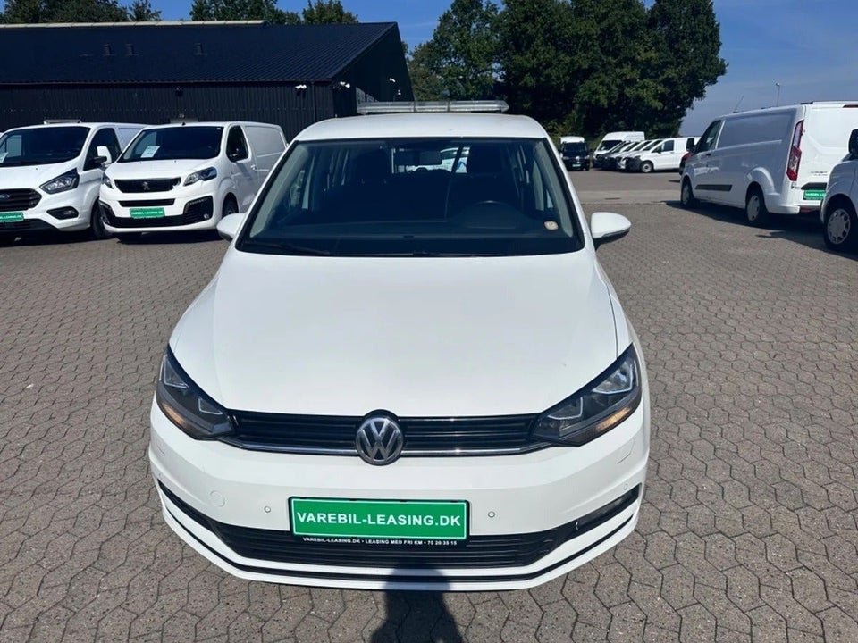 VW Touran 1,6 TDi 110 Trendline DSG Van 5d