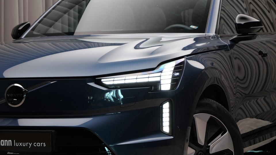 Volvo EX90 Plus 7prs 5d