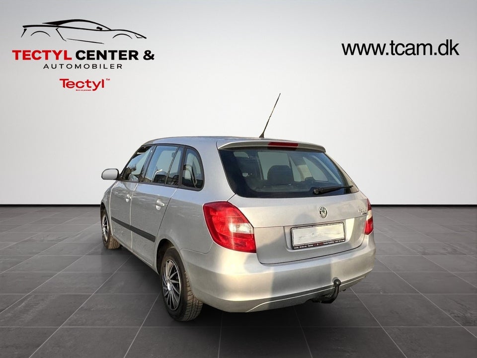 Skoda Fabia 1,4 16V Ambiente Combi 5d