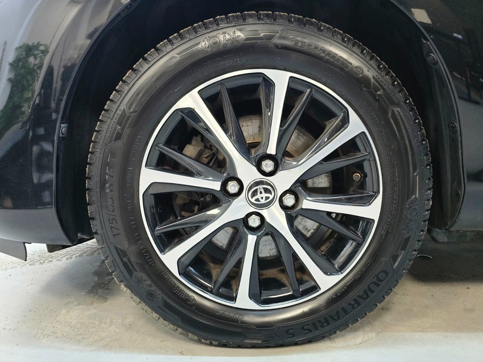 Toyota Yaris 1,5 Hybrid H3 Smart e-CVT 5d