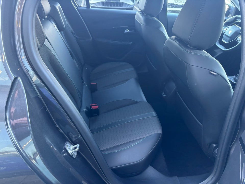 Peugeot 208 1,2 PureTech 100 Allure 5d