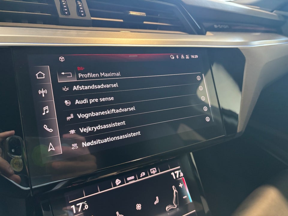 Audi e-tron S quattro 5d