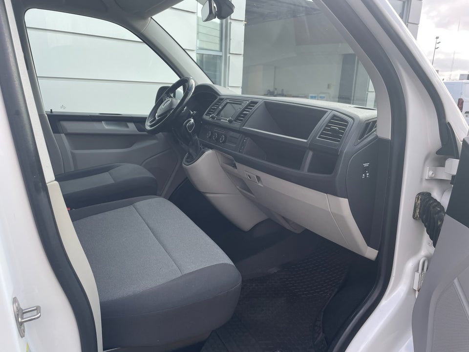VW Transporter 2,0 TDi 204 Kassevogn DSG lang