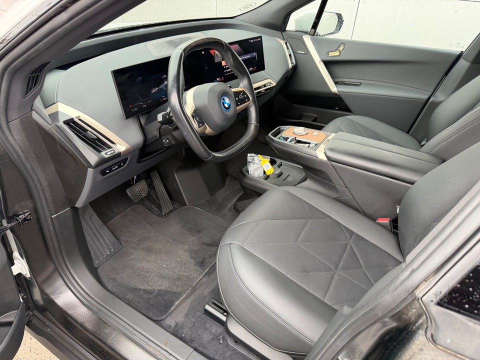 BMW iX xDrive40 Fully Charged 5d