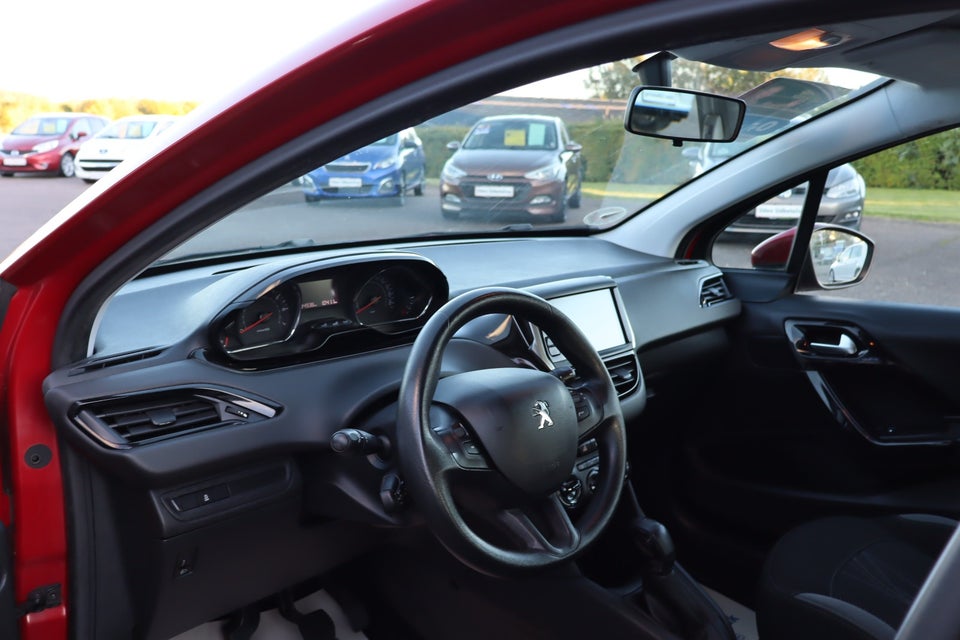 Peugeot 208 1,2 e-THP 110 Allure 5d