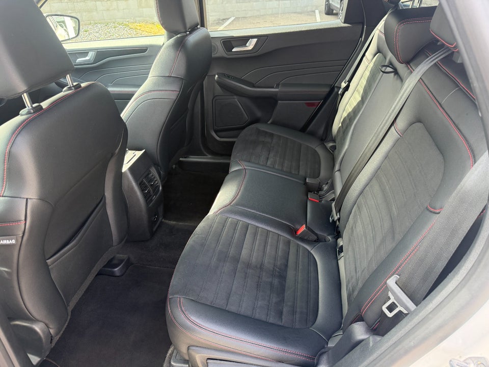 Ford Kuga 2,5 PHEV ST-Line X CVT 5d