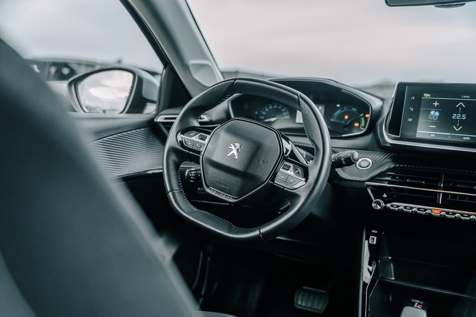Peugeot e-208 50 Active Pack 5d