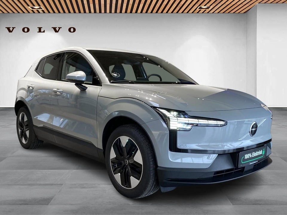 Volvo EX30 Extended Range Core 5d