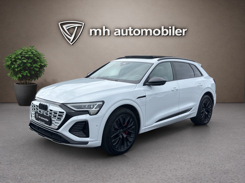 Audi Q8 e-tron 55 S-line Black Style quattro 5d