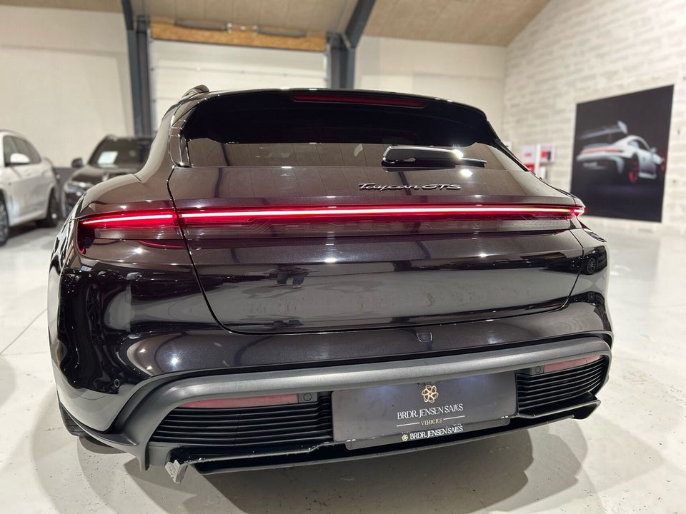 Porsche Taycan GTS Performance+ Sport Turismo 5d