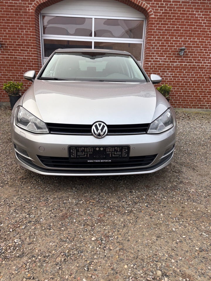 VW Golf VII 1,6 TDi 105 Comfortline DSG BMT 5d