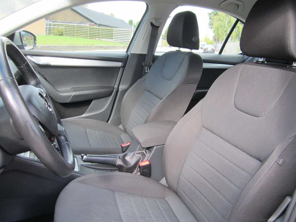 Skoda Octavia 1,8 TSi 180 Elegance DSG 5d