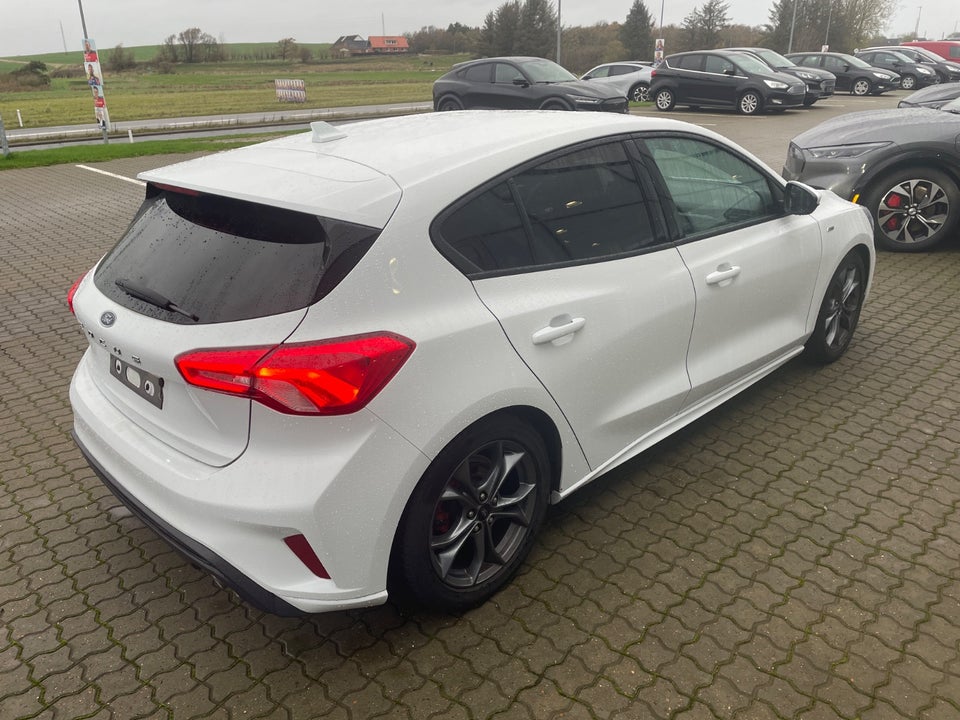 Ford Focus 1,0 EcoBoost ST-Line 5d