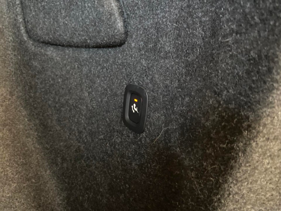 Volvo XC40 ReCharge Twin Ultimate 5d