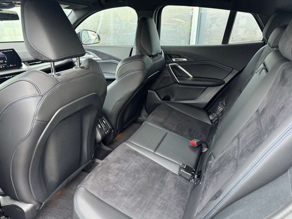 BMW iX2 eDrive20 M-Sport 5d