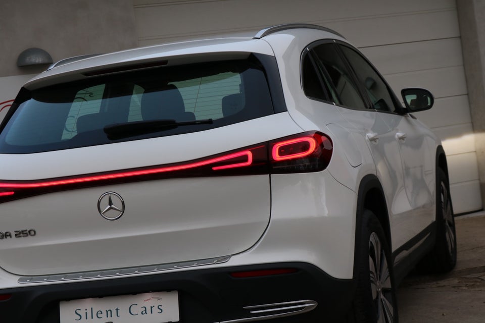 Mercedes EQA250 Progressive 5d