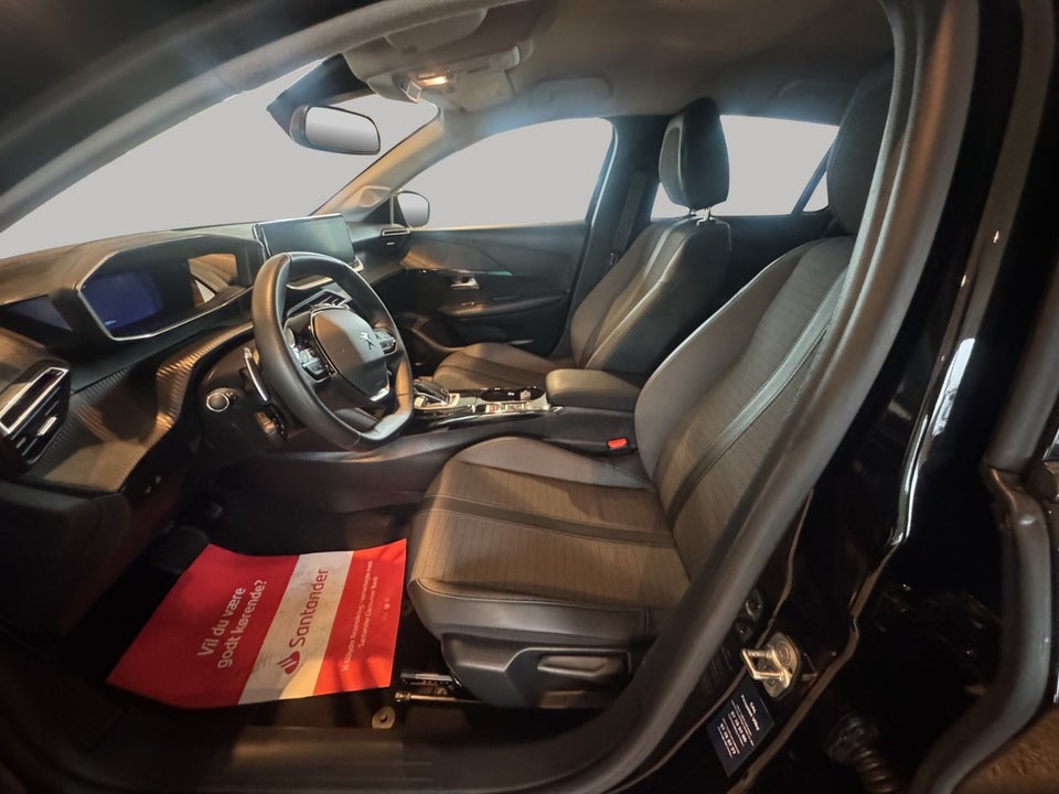 Peugeot 208 1,2 PureTech 100 Allure EAT8 5d