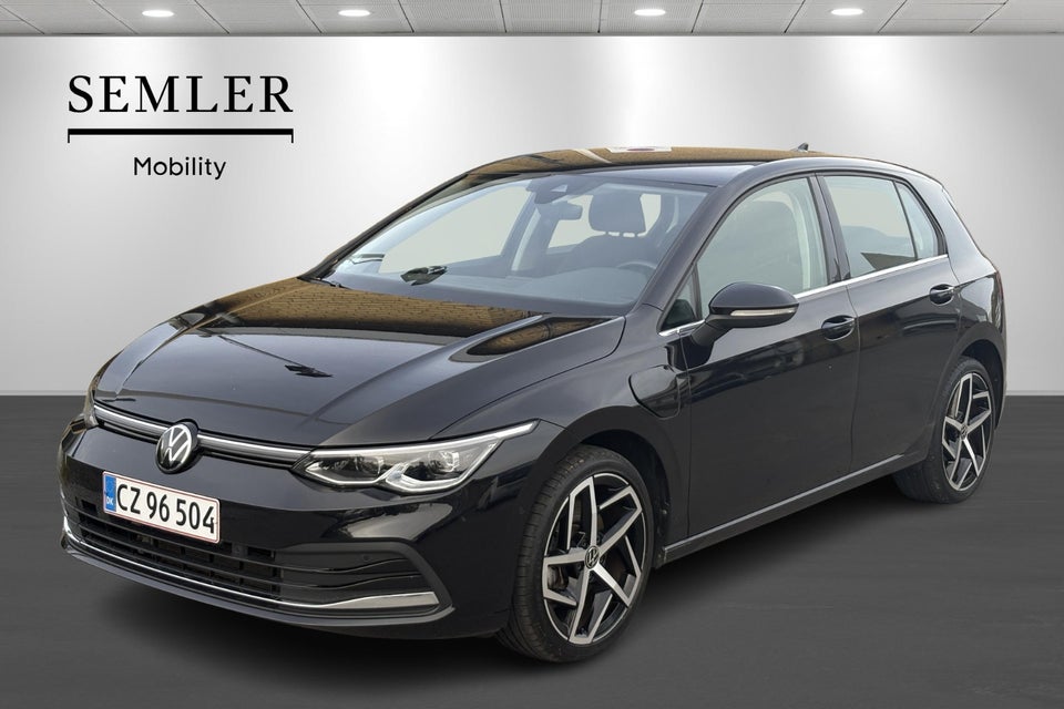VW Golf VIII 1,4 eHybrid DSG 5d