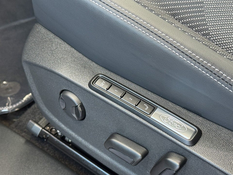 Ford Explorer 82 Select Extended Range 5d