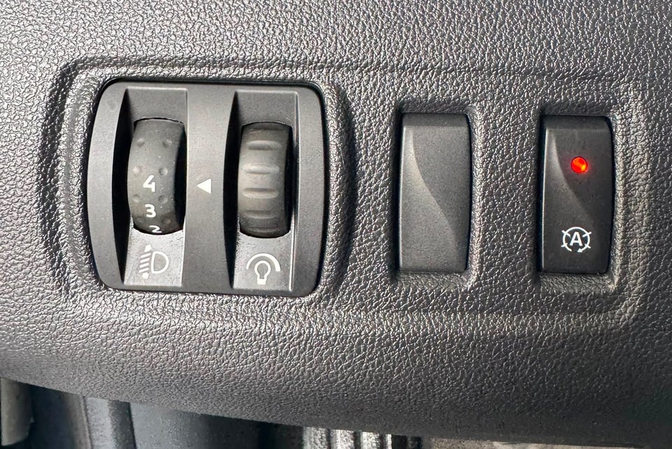 Renault Clio IV 1,5 dCi 90 Limited Sport Tourer 5d