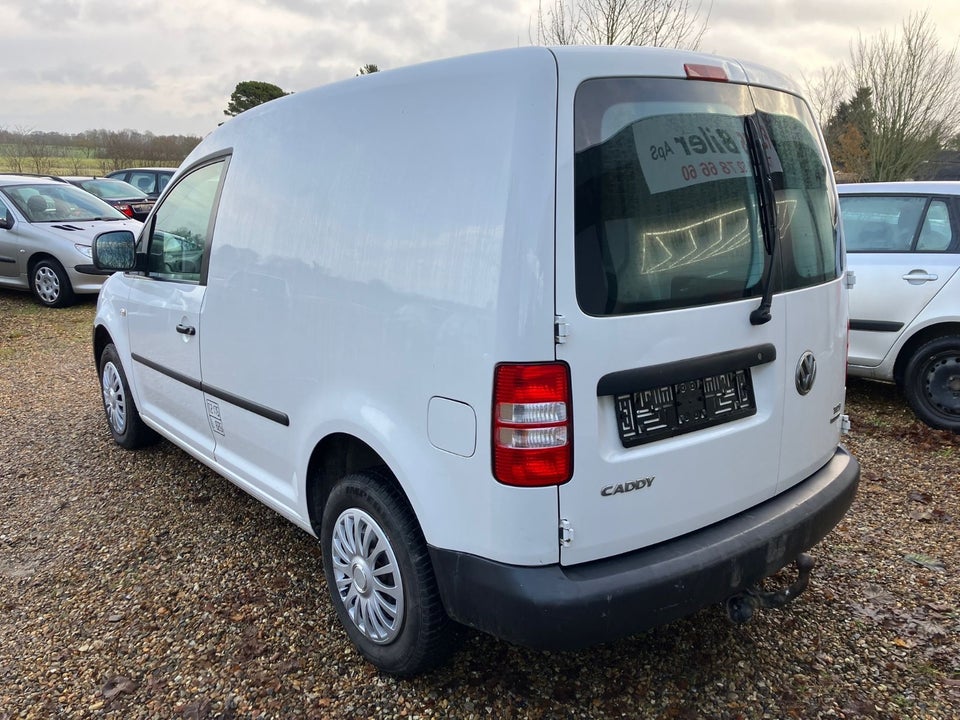 VW Caddy 1,6 TDi 75 BMT Van 4d